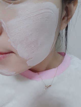 세안 필요 없는 지나인스킨 밀크 버블 에센스 팩 — 5점을 준 리뷰어가 2019년 11월 올린 사용 사진