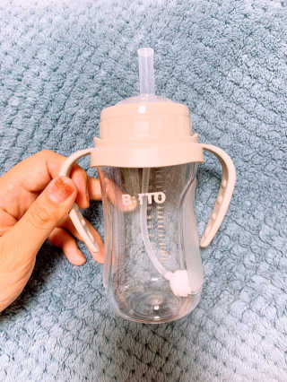 비비또 트라이탄 추빨대컵 — 5점을 준 리뷰어가 2019년 6월 올린 사용 사진