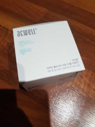 아크웰 아쿠아 클리니티 수분크림 — 5점을 준 리뷰어가 2018년 10월 올린 사용 사진