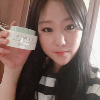 CLNC5 워터 멜트 체인징 클렌저 — 4.83점을 준 리뷰어가 2018년 7월 올린 사용 사진