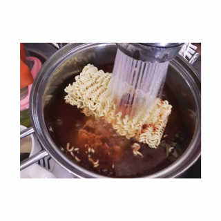 라면 그대로가 제일 맛있는 더엄마라면 — 5점을 준 리뷰어가 2019년 7월 올린 사용 사진