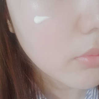 땡큐파머 선 프로젝트 라이트 선 에센스 — 5점을 준 리뷰어가 2018년 3월 올린 사용 사진