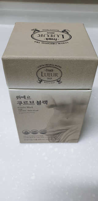[하우투잇] 뤼에르 쿠르브 블랙 10ml x 30포 총 300ml — 5점을 준 리뷰어가 2020년 3월 올린 사용 사진