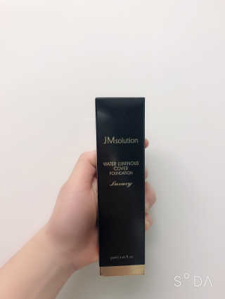 JM솔루션 물광 커버 파운데이션 럭셔리 — 3점을 준 리뷰어가 2018년 12월 올린 사용 사진