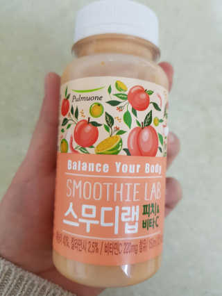 풀무원 스무디랩 피치&비타 — 4.67점을 준 리뷰어가 2017년 11월 올린 사용 사진
