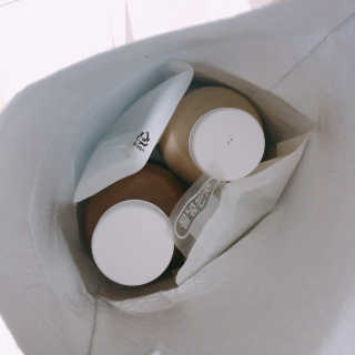 식사대용 아몬드밀크 어나더밀크 500ml X 2병 — 5점을 준 리뷰어가 2018년 9월 올린 사용 사진