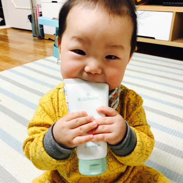 비 더마틱 모이스쳐라이징 비 크림 리뷰 사진