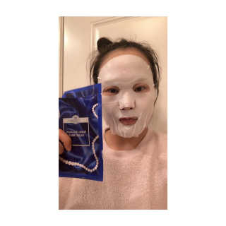Pearl Collagen Velvet Mask 1 BOX by YVESOM — 5점을 준 리뷰어가 2019년 3월 올린 사용 사진