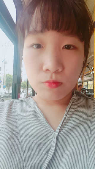밀키드레스 바비메이크 베일 쿠션 — 3.33점을 준 리뷰어가 2018년 5월 올린 사용 사진