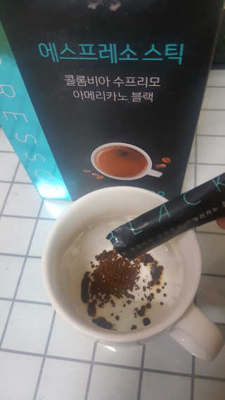 (주)쟈뎅 쟈뎅 에스프레소 스틱 아메리카노 블랙 — 5점을 준 리뷰어가 2018년 10월 올린 사용 사진