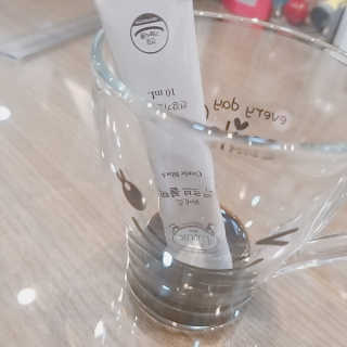 [하우투잇] 뤼에르 쿠르브 블랙 10ml x 30포 총 300ml — 5점을 준 리뷰어가 2020년 3월 올린 사용 사진