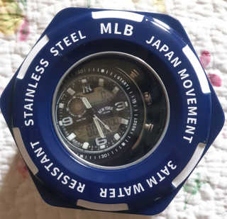[MLB WATCH n LEISURE]뉴욕양키즈 손목시계 NY 301-11 — 4점을 준 리뷰어가 2019년 9월 올린 사용 사진