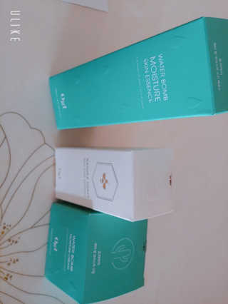 오지아이 워터 밤 모이스처 스킨 에센스 180ml — 5점을 준 리뷰어가 2020년 1월 올린 사용 사진
