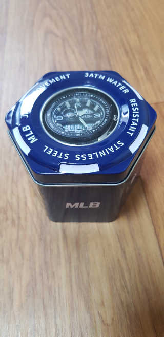 [MLB WATCH n LEISURE]뉴욕양키즈 손목시계 NY 301-11 — 4점을 준 리뷰어가 2019년 9월 올린 사용 사진