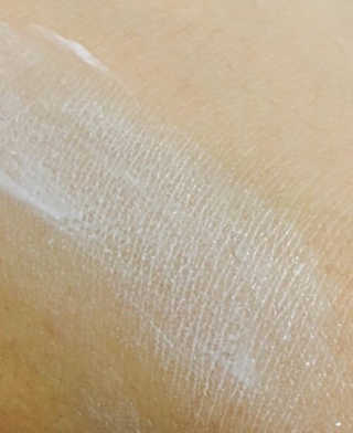 더메이런 에잇콤플렉스 워터드롭 화이트 크림 — 4점을 준 리뷰어가 2017년 6월 올린 사용 사진