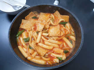 잠실맛집,홍코너떡볶이가우리집에[옛날맛,짜장맛옵션] — 5점을 준 리뷰어가 2019년 11월 올린 사용 사진