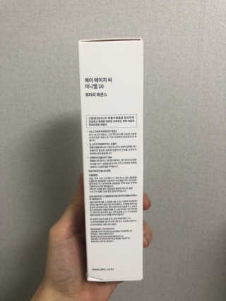 AHC 에이 에이치 씨 미니멀 10 워터리 에센스 — 5점을 준 리뷰어가 2018년 12월 올린 사용 사진