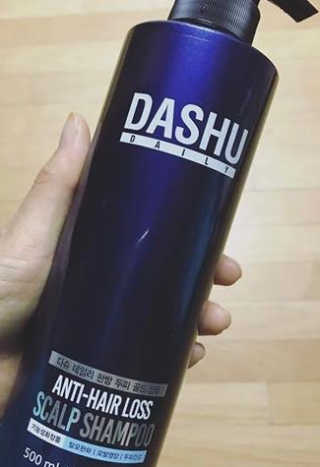 다슈코리아 다슈 데일리 한방 두피 골드 샴푸 500ml — 3.83점을 준 리뷰어가 2017년 12월 올린 사용 사진