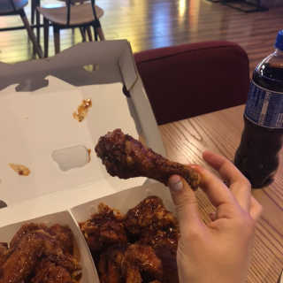 [치킨마루]-  빠사칸레드 + 콜라 500ml — 4.5점을 준 리뷰어가 2019년 5월 올린 사용 사진