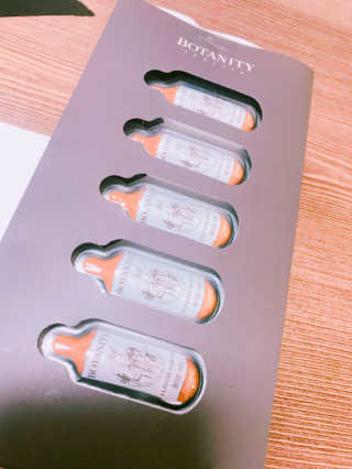 보타니티 [홍]조[진]정[결]케어 플라본 세럼 — 4.5점을 준 리뷰어가 2018년 5월 올린 사용 사진
