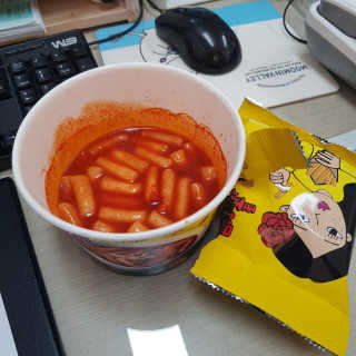 청담동말자싸롱 말자네떡볶이4EA말자네빠삭빠삭감튀5EA — 3점을 준 리뷰어가 2019년 1월 올린 사용 사진