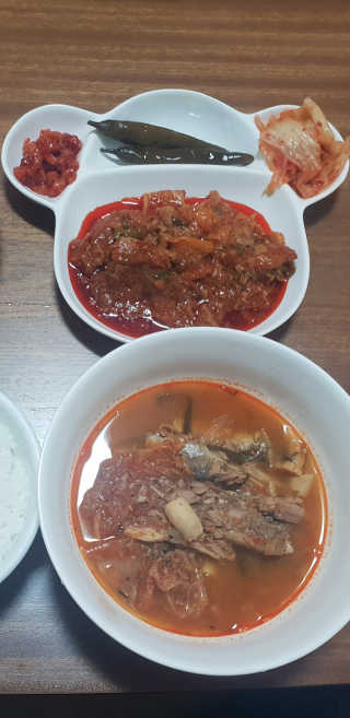 뜰아채유통 춘천닭갈비덮밥소스와 머쉬마루 버섯 — 5점을 준 리뷰어가 2018년 10월 올린 사용 사진