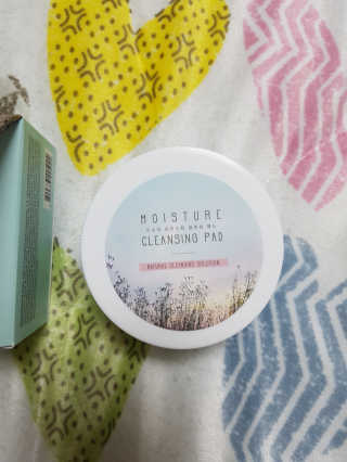 신소라 코스메틱 SINSOLA COSMETIC 신소라 모이스춰 클렌징 패드 — 4.67점을 준 리뷰어가 2017년 11월 올린 사용 사진