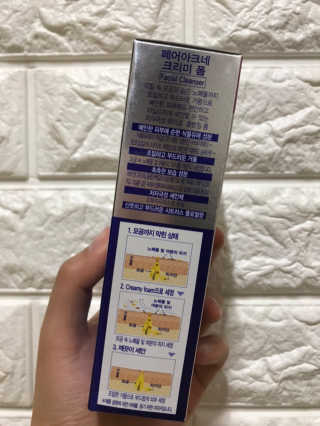 페어아크네 크리미폼 페어아크네 크리미 폼 — 4점을 준 리뷰어가 2019년 9월 올린 사용 사진