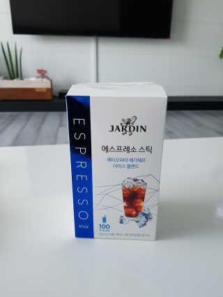 (주)쟈뎅 [쟈뎅] 에스프레소스틱 아이스블렌드 — 5점을 준 리뷰어가 2019년 5월 올린 사용 사진