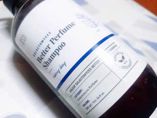 달리프 베러 퍼퓸 샴푸 1000ml 레이니데이 or 일랑로즈 — 5점을 준 리뷰어가 2020년 2월 올린 사용 사진