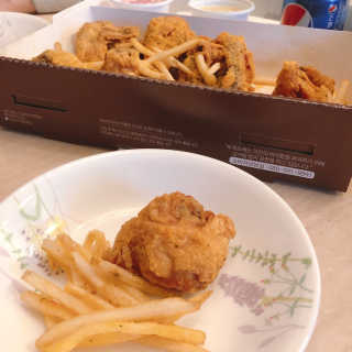 목우촌 또래오래 또래오래  콘듀치킨 — 5점을 준 리뷰어가 2019년 4월 올린 사용 사진