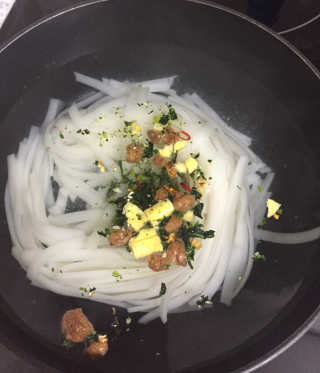 풀무원 마라덕후 모여라~ 사천식 마라쌀국수+마라볶음쌀국수 — 5점을 준 리뷰어가 2019년 11월 올린 사용 사진