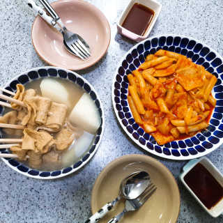 잠실맛집,홍코너떡볶이가우리집에[옛날맛,짜장맛옵션] — 5점을 준 리뷰어가 2019년 12월 올린 사용 사진