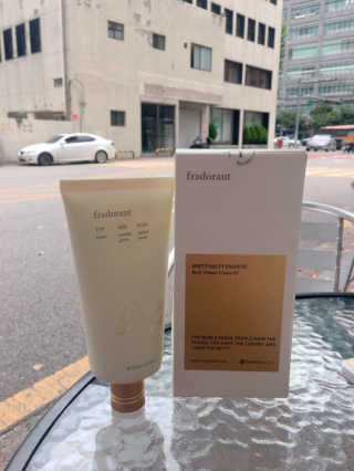 프라도란트 더티솔티패션 바디프라이머크림 01, 02 — 5점을 준 리뷰어가 2018년 9월 올린 사용 사진