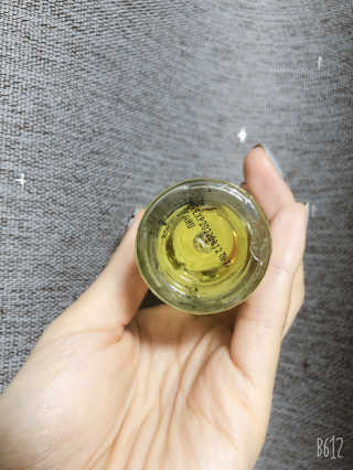 로벡틴 배리어 리페어 페이스 오일 — 4.5점을 준 리뷰어가 2019년 11월 올린 사용 사진