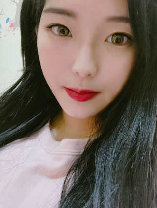 손앤박(SON&PARK) 손앤박 립크레용 15 메이플밤 — 4.33점을 준 리뷰어가 2017년 11월 올린 사용 사진