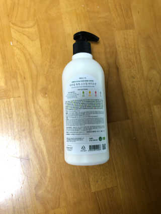 (주)에네스티 내추럴 촉촉  오트밀 바디로션 500ml — 4점을 준 리뷰어가 2020년 3월 올린 사용 사진