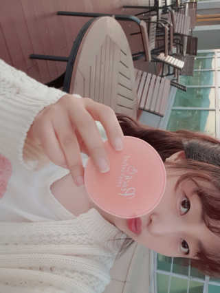 [블랙루즈] 피치 커버 벨벳 쿠션 2종 중 택1 — 5점을 준 리뷰어가 2019년 10월 올린 사용 사진