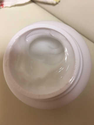 스카이밀크 SKYMILK 당나귀밀크 크림 — 3.5점을 준 리뷰어가 2019년 12월 올린 사용 사진