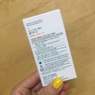 [미샤] 시카딘 센텔라 물스틱 선 SPF 50+ PA++++ — 5점을 준 리뷰어가 2019년 4월 올린 사용 사진