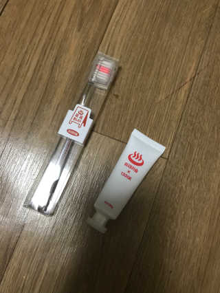 이태리숍 덴탈케어_치약 칫솔 — 2.83점을 준 리뷰어가 2018년 4월 올린 사용 사진