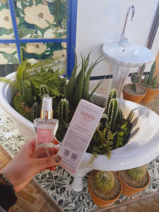 레드컨테이너 페로몬향 퍼퓸 바디미스트 80ml — 5점을 준 리뷰어가 2020년 1월 올린 사용 사진