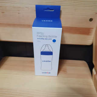 유비맘 PPSU 젖병 노꼭지_200ml_컬러 랜덤 발송 — 4점을 준 리뷰어가 2019년 12월 올린 사용 사진