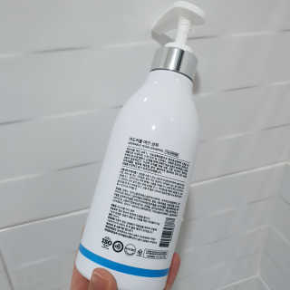 순수연구소 탈모증상완화 어도러블 여인 샴푸 500ml — 4.5점을 준 리뷰어가 2020년 4월 올린 사용 사진