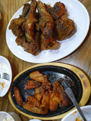전설의옛날통닭 [전설의 옛날통닭] 자유롭게 메뉴 내 21000원 이용권. — 3.5점을 준 리뷰어가 2019년 7월 올린 사용 사진