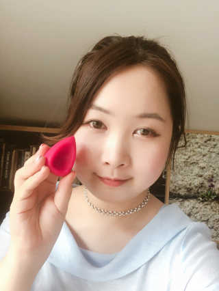 해외열풍 멀티 메이크업 실리콘퍼프 이비블렌더 — 4점을 준 리뷰어가 2018년 7월 올린 사용 사진