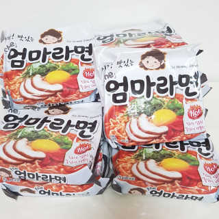 라면 그대로가 제일 맛있는 더엄마라면 — 4.5점을 준 리뷰어가 2019년 7월 올린 사용 사진