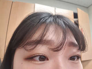 [블랙루즈] 펄블리 아이 글리터 2종 — 4.67점을 준 리뷰어가 2019년 1월 올린 사용 사진