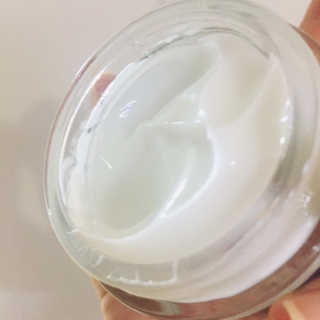 지고트 산양유 화이트닝 크림 70ml — 3점을 준 리뷰어가 2019년 5월 올린 사용 사진