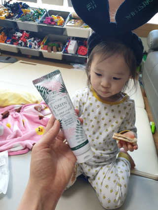 포레스트힐 그린 밸런스 클렌져 100ml + 토끼 헤어밴드 — 5점을 준 리뷰어가 2020년 3월 올린 사용 사진